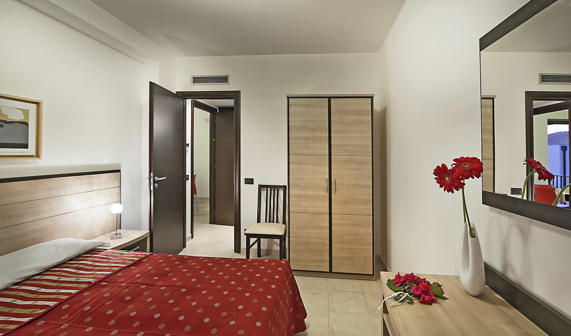 Blu Modicamare Aparthotel มารีนาดิมอดิกา ภายนอก รูปภาพ